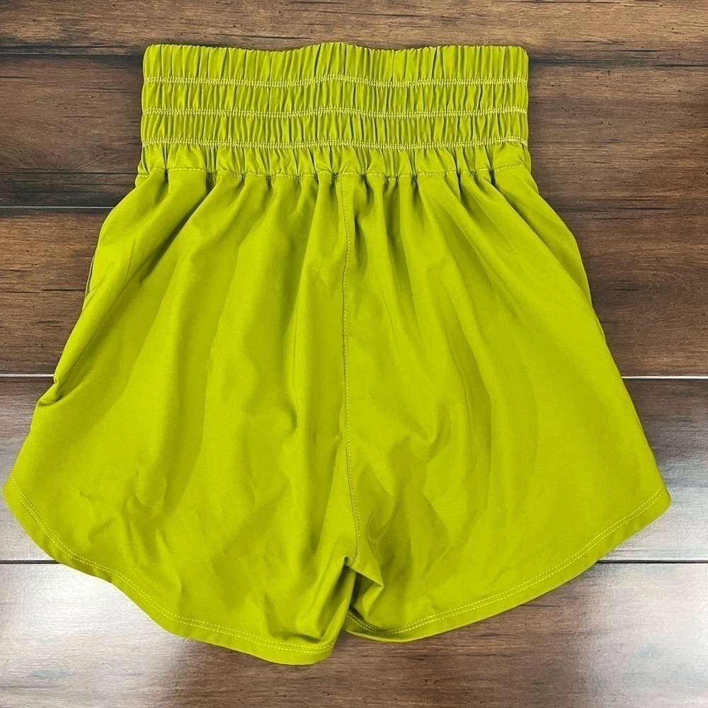 NWT - Nike One Dri-FIT Ultra High-Waisted 3" Brief-Lined Shorts - Size XS - Picture 9 of 9